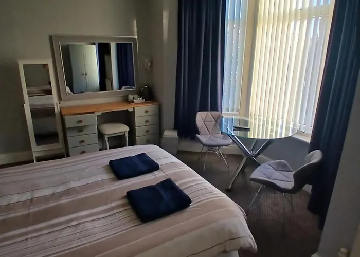 Сity center hotels Kirkview