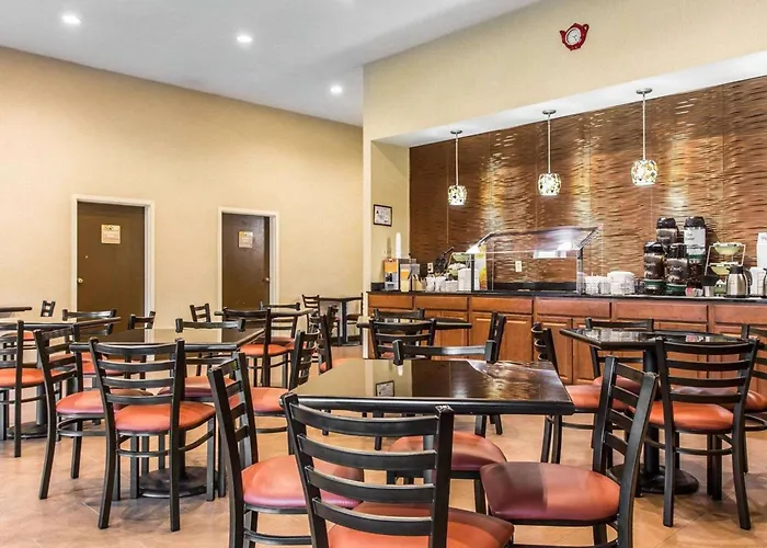 Cheap hotel: Quality Suites Hickory South