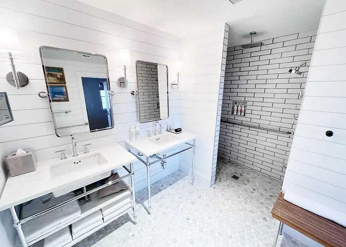 Boutique hotel only: Nantucket Resort Collection