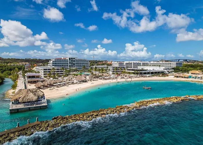Hotel com parque aquático: Mangrove Beach Corendon Curacao All-Inclusive Resort, Curio By Hilton