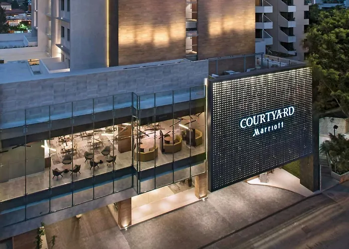 Hotel 5 Estrellas Courtyard By Marriott Guatemala City