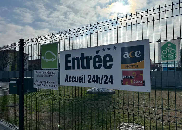 Pet Friendly hotel: Ace Hotel Valence