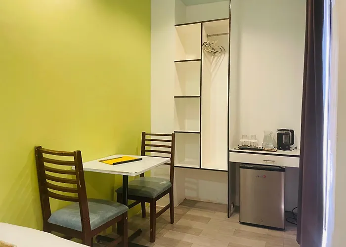 B&B only: Kayong'S Inn