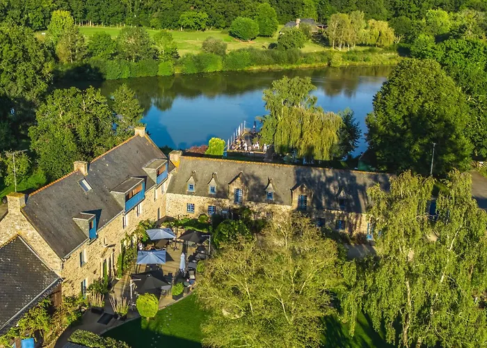 Hôtel 3 étoiles: Logis Hôtel Le Manoir Des Portes