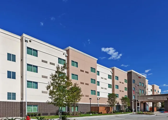 3 star hotel: Courtyard Houston I-10 West/Park Row