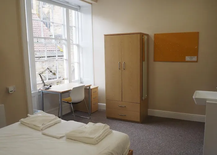 Hotel: St Chad'S College