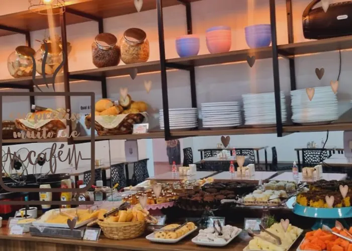 Hotel com jacuzzi: Pousada Safari