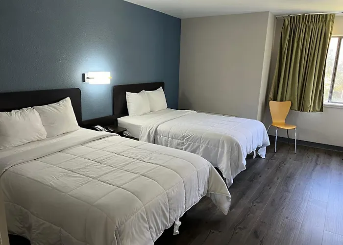 Hotel: Park Inn By Radisson