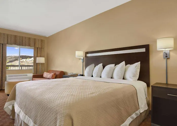 Days Inn By Wyndham Globe