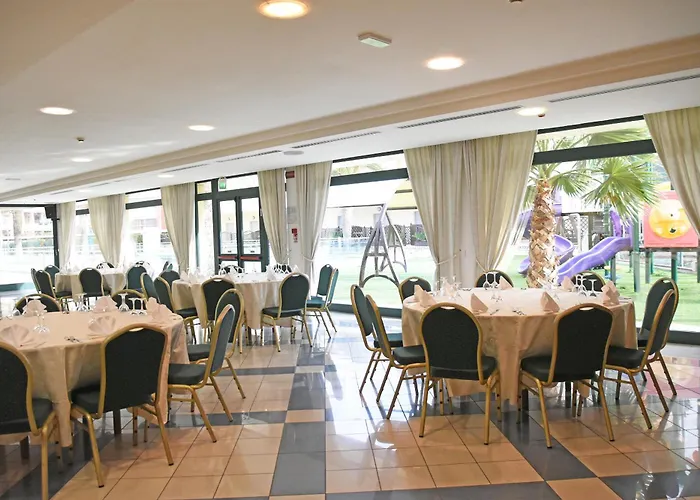 Hotel Con Piscina Park &Dependance Con