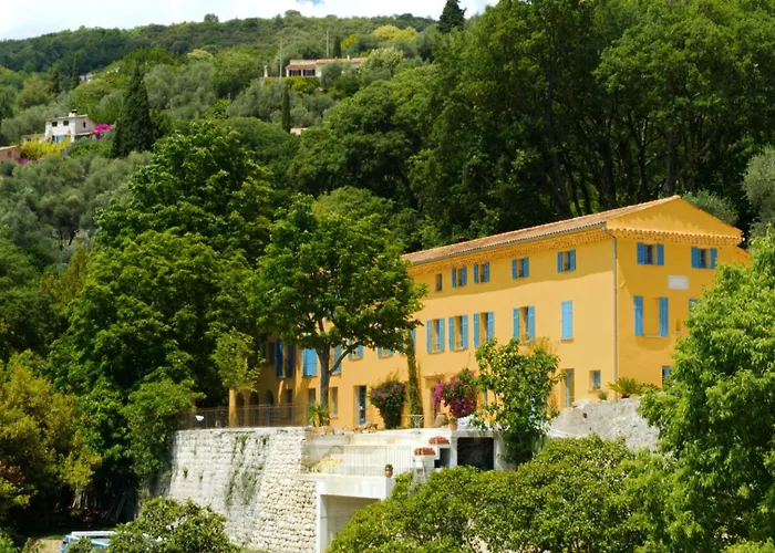 Domaine De La Cascade Parfumée