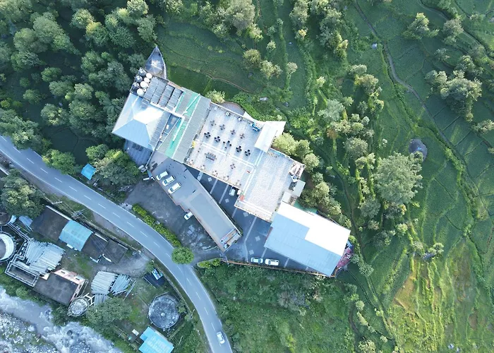 Jacuzzi hotel: D'Polo Club & Spa Resort Dharamshala