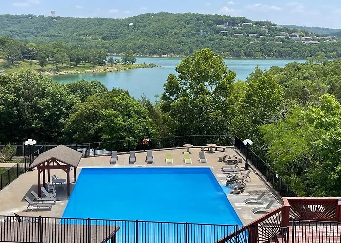3 star hotel: Rockwood Condos On Table Rock Lake With Boat Slips