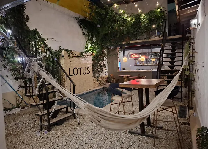 Family Hotel: Lotus Central Hotel