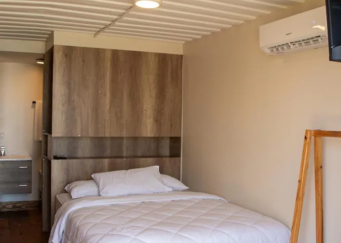 Nomada Republic Container Hotel Punta Chame