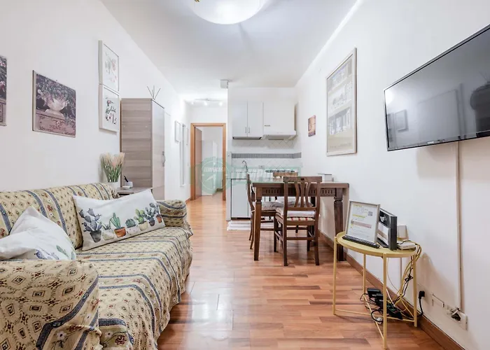 Daniela, Pied-A-Terre Al Vaticano