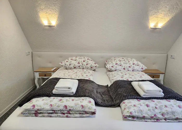Gastenverblijf: Bed And Breakfast Am Knittenberg