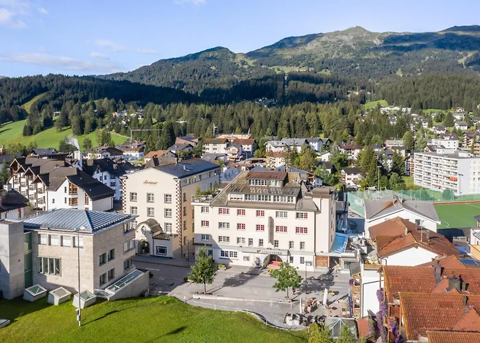 4-Sterne-Hotel: Hotel Lenzerhorn - Alpine Stay, Spa&Savour