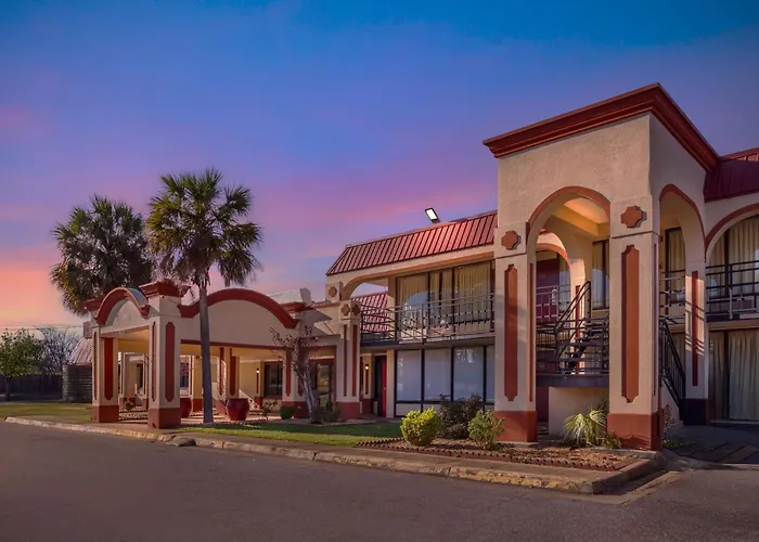 Motel: Red Roof Inn Montgomery - Midtown