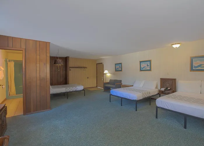 Family Friendly Hotels Love s Tomahawk By Oyo At Lake Mohawksin Wi
