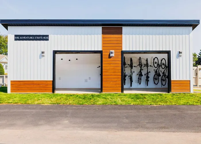 Golf hotel: Quality Inn & Suites Garden Of The Gulf