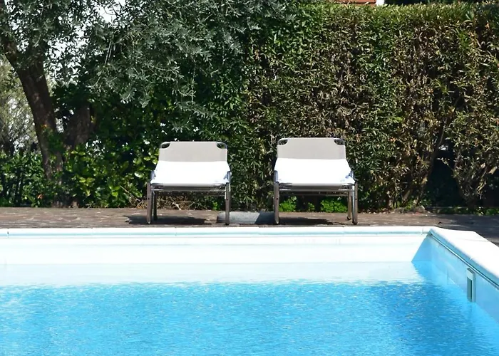 Poggio Al Lago Apartments&Rooms