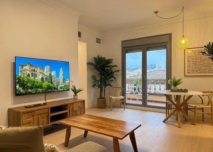 Apartment: Life Apartments Alameda Colon