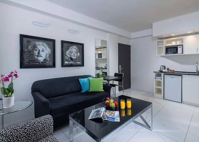 Romantic hotel: Best Western Regency Suites