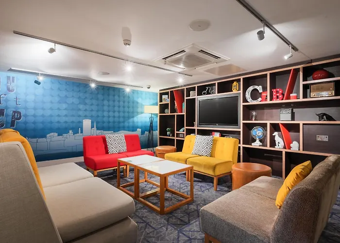 Luxury hotel only: Holiday Inn Birmingham City By Ihg