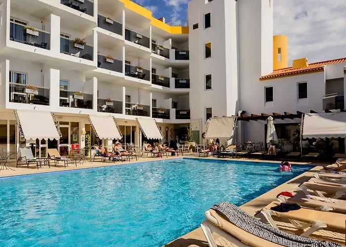 Hôtel pour familles: Hotel Do Cerro