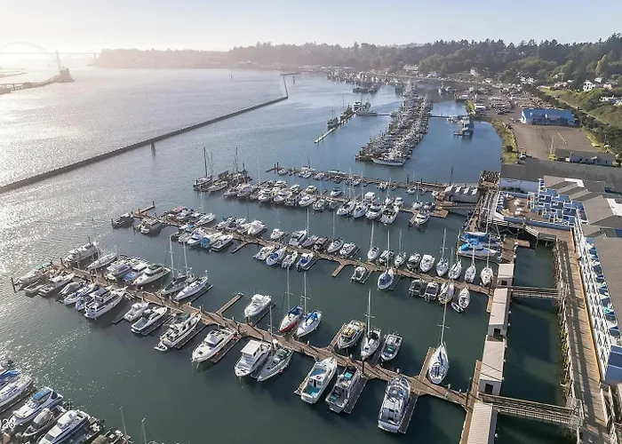 The Landing At Newport Condominium Hotel