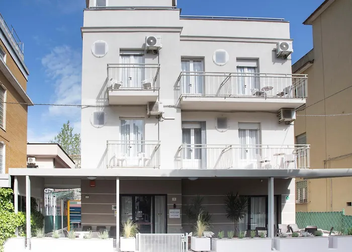 Hotel Laura Beach