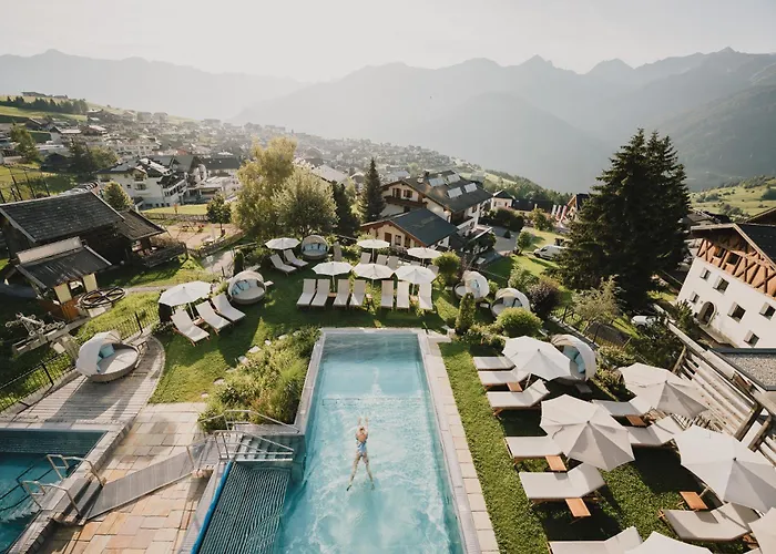 Hotel met tennis: Schlosshotel Fiss