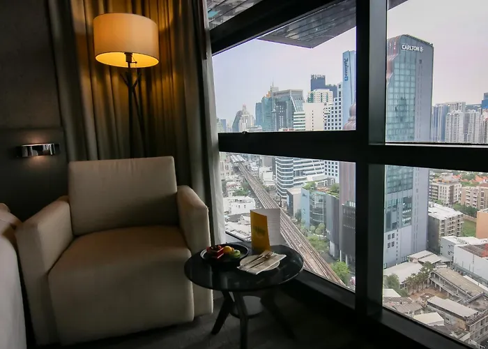 Holiday Inn Bangkok Sukhumvit By Ihg