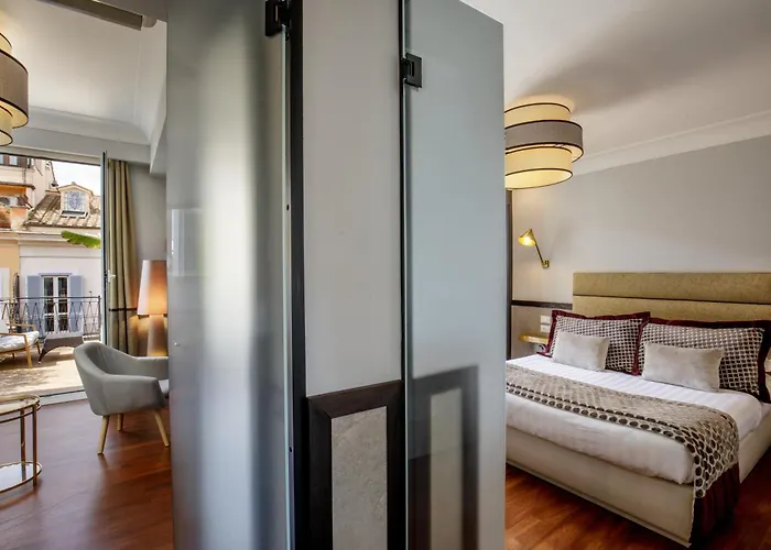 Hotel near College: Relais Luxury Corso