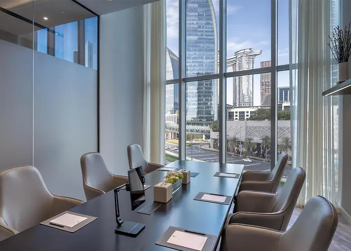 Hotel with view: Kempinski Central Avenue Dubai