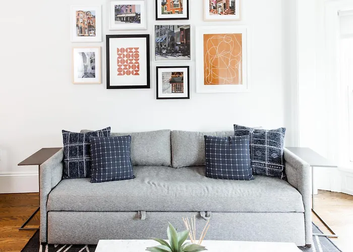 Apartment: 304 Newbury Street By Thatch