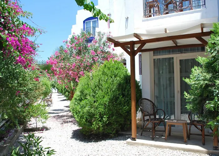 Serpina Hotel (Adults Only)