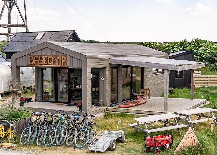 Huisdiervriendelijk hotel: Basecamp Tiny House Eco-Resort Ijmuiden