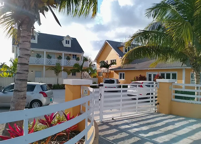 Apartment: Mcgregor House - Villa By The Bay