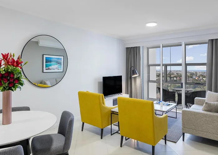 5 star hotels Meriton Suites Bondi Junction