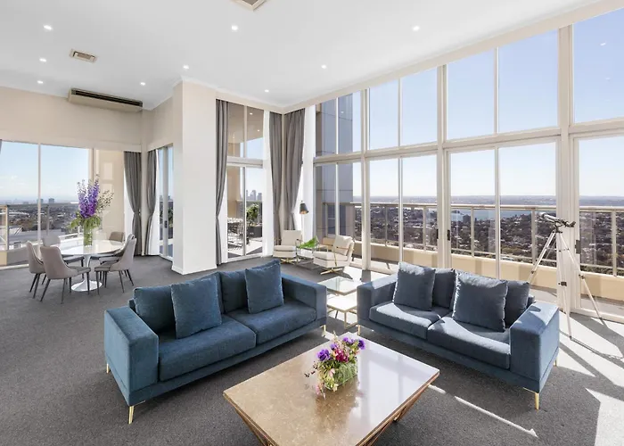 5 star hotels Meriton Suites Bondi Junction