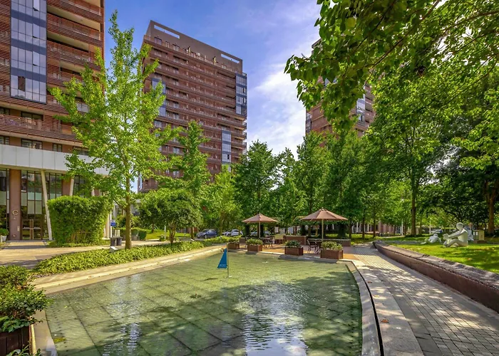 Green Court Premier Jinqiao