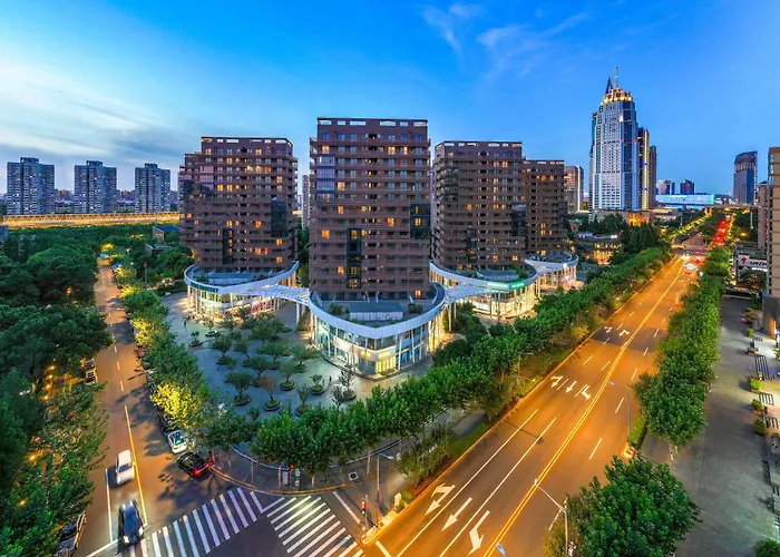 Green Court Premier Jinqiao
