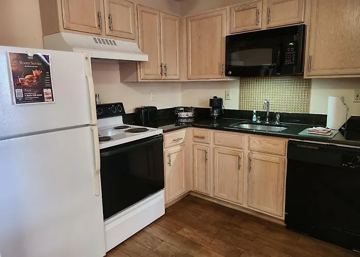 Ashley Quarters Hotel Airport-Cincinnati