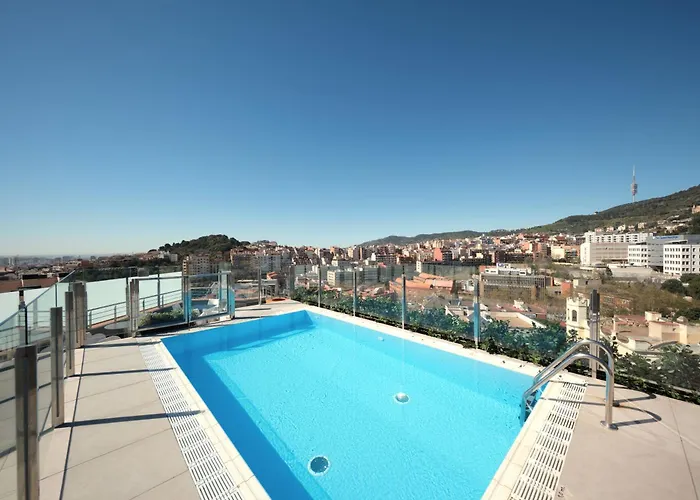 Hotel con piscina: Catalonia Park Güell