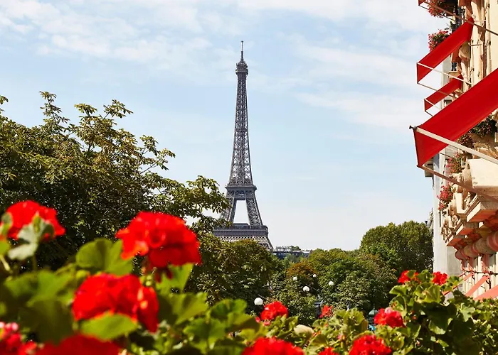 Plaza Athenee - Dorchester Collection