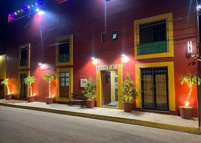 Luxury hotel only: Hotel La Cascada Oaxaca