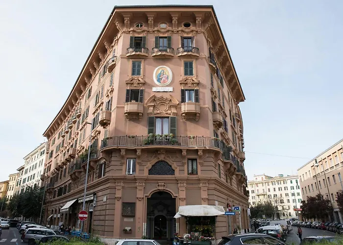 Hotel near College: Sonder By Marriott Bonvoy Piazza San Pietro Apartments Vaticano