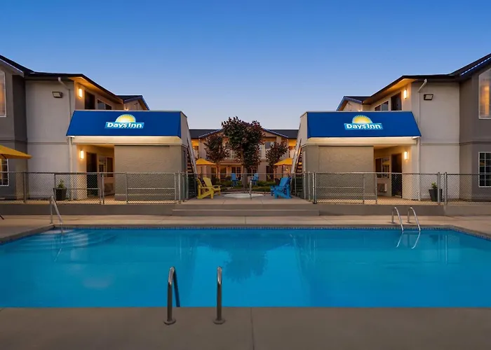 Days Inn By Wyndham Kelowna